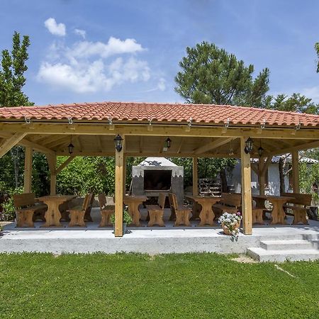 Apartments Simona لوبار المظهر الخارجي الصورة